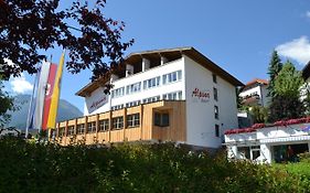 Hotel Alpina Wellness & Spa Resort