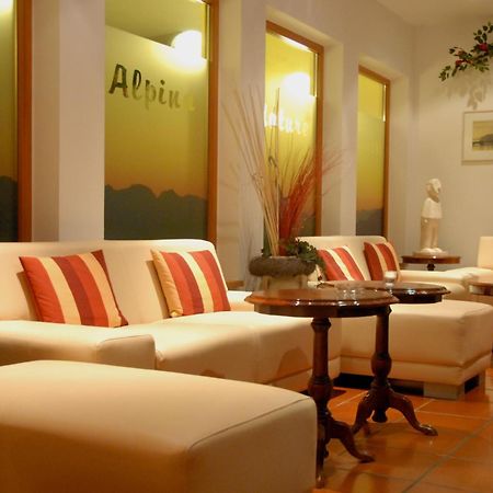 Hotel Alpina Nature-Wellness Веннс Экстерьер фото