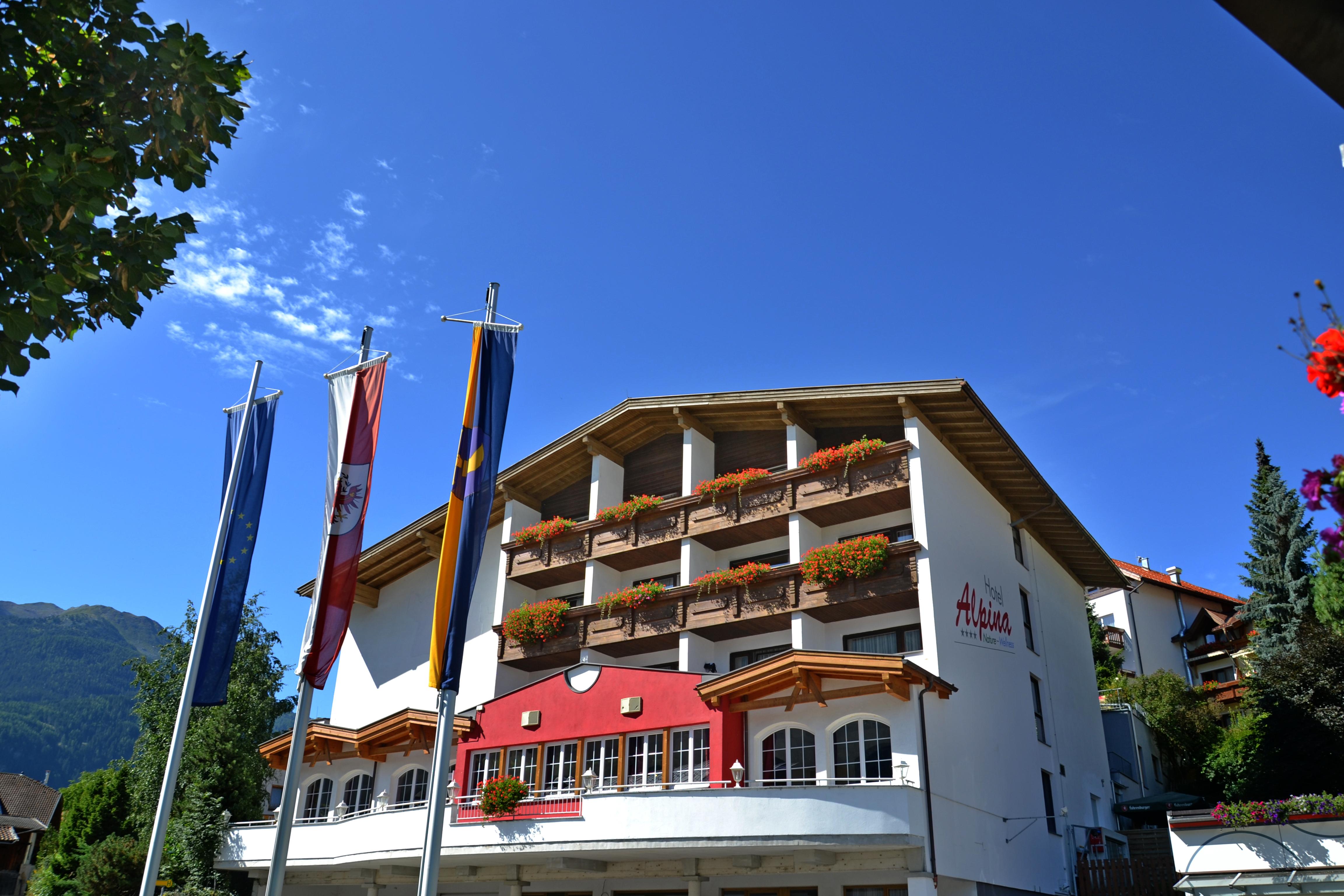 Hotel Alpina Nature-Wellness Веннс Экстерьер фото