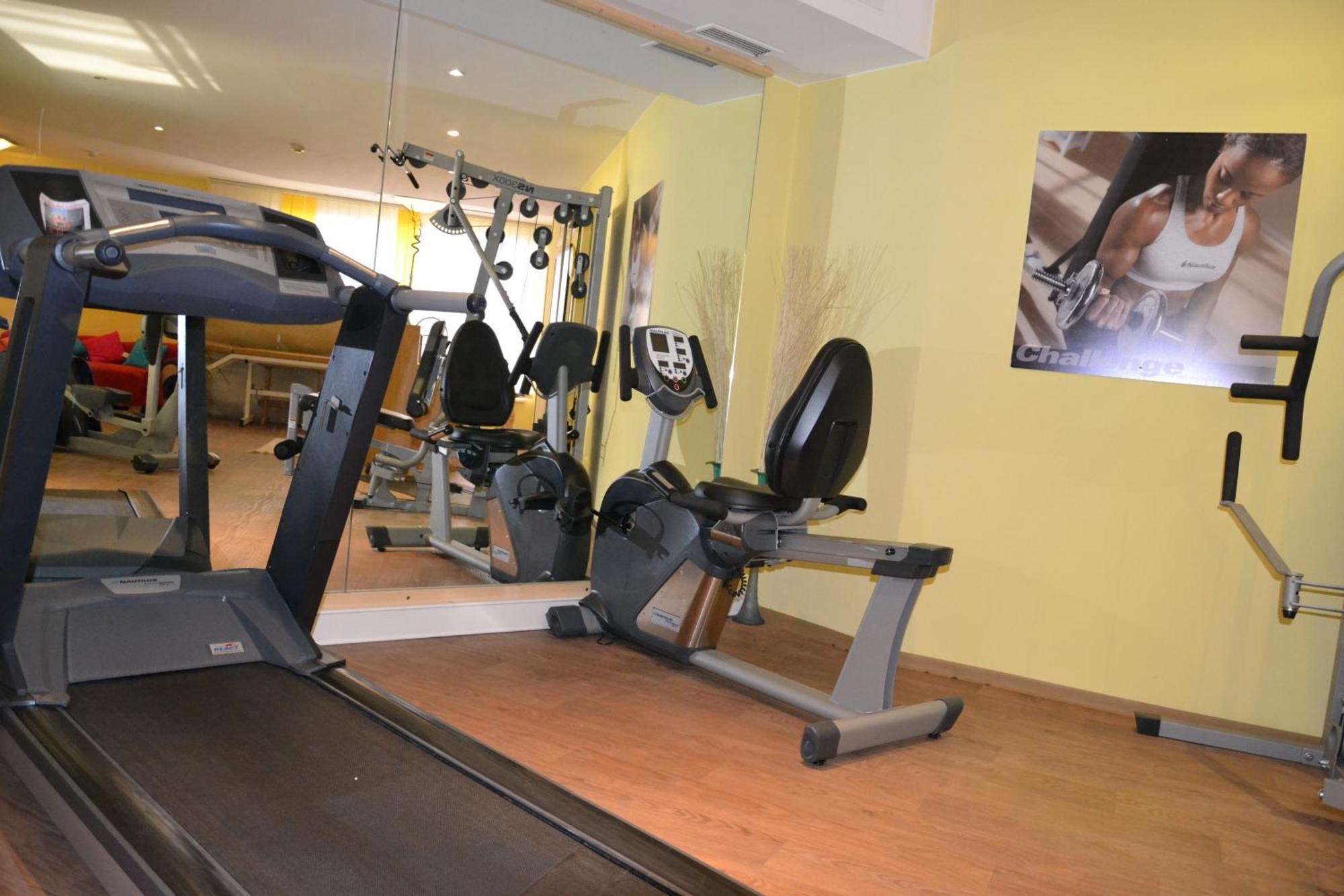 Hotel Alpina Nature-Wellness Веннс Экстерьер фото