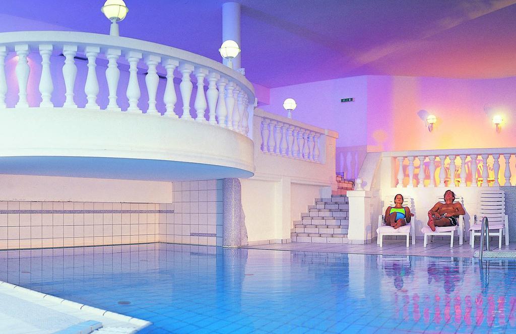 Hotel Alpina Nature-Wellness Веннс Экстерьер фото